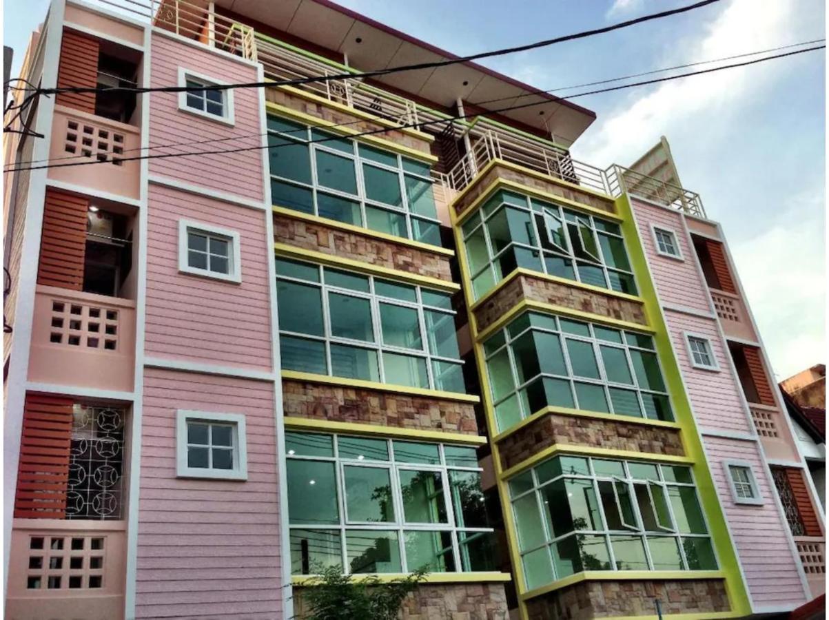 Oyo 75405 Ladda Place Bangkok Exterior foto